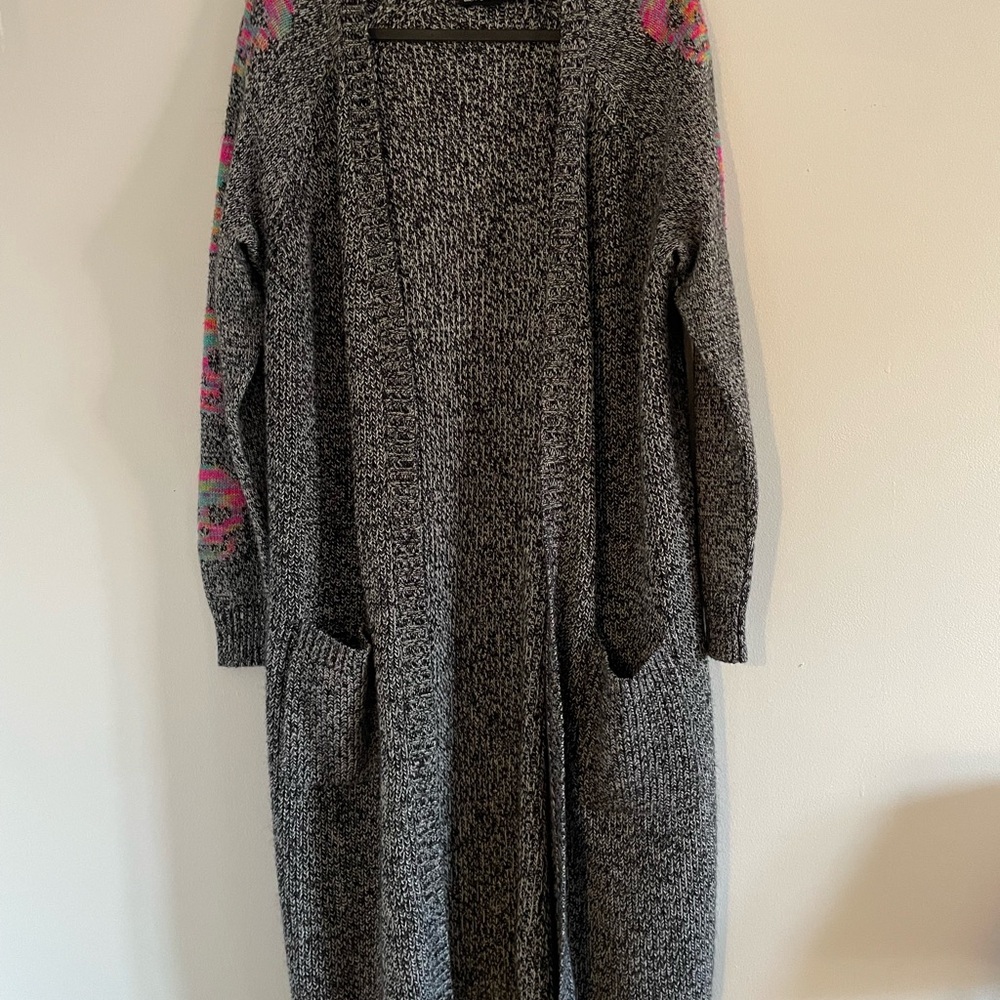 Gray Open-Front duster cardigan skull